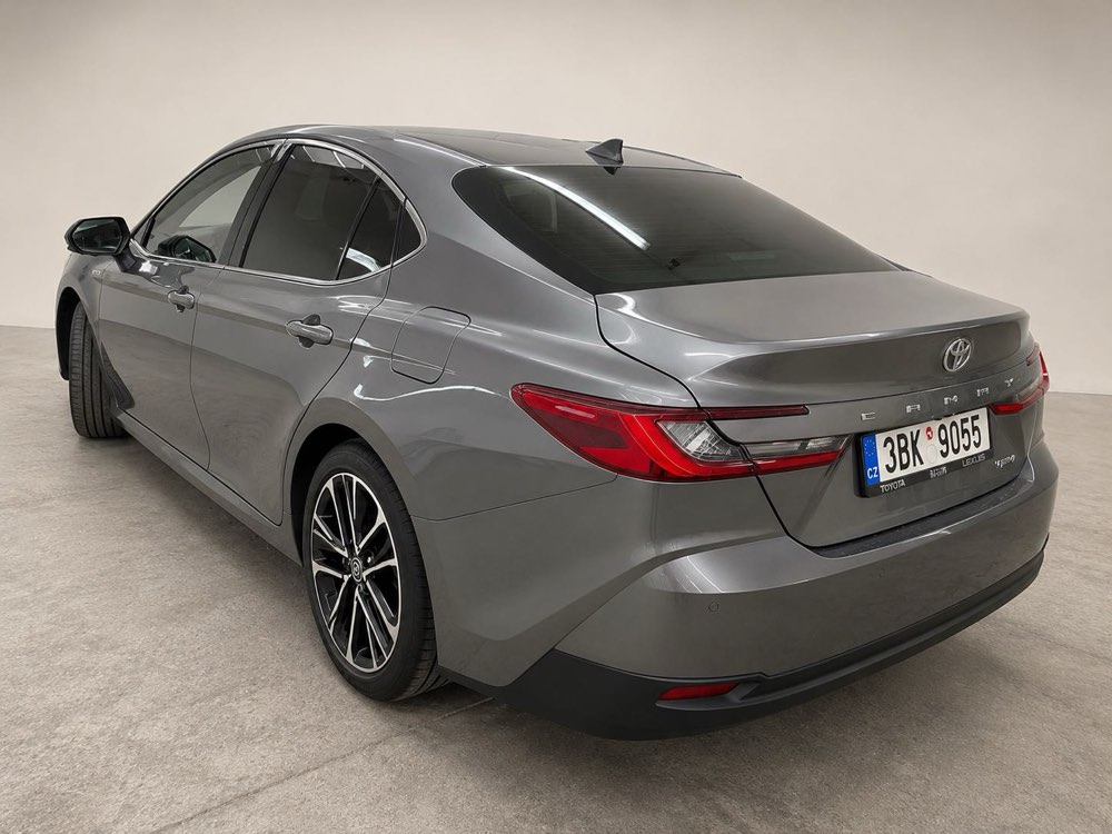 Autofólie na voze Toyota Camry – Magen Glass Brno