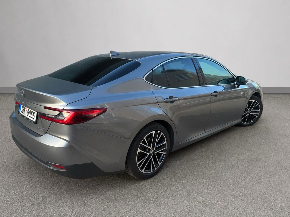 Tónování autoskel vozu Toyota Camry – Magen Glass Brno