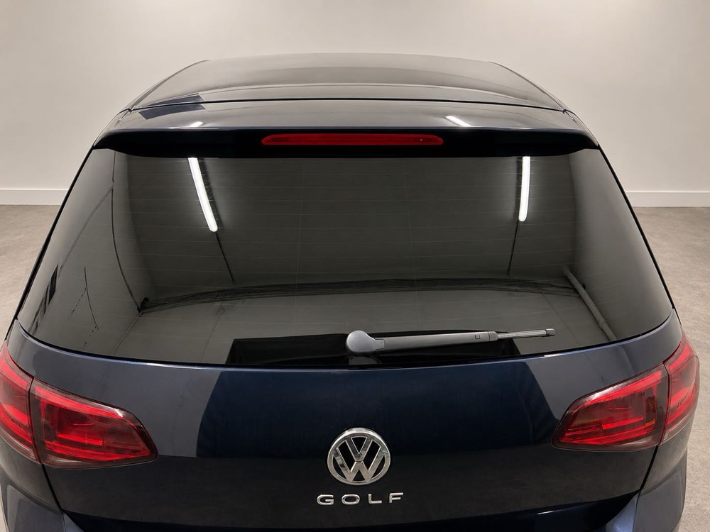 Realizace autofólie na voze VW Golf – Magen Glass Brno