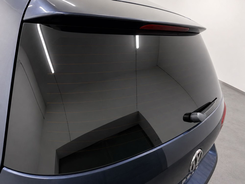 Tónování zadního skla vozu VW Golf – Magen Glass Brno