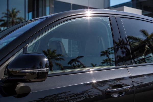Keramické fólie na autoskla — Magen Glass Brno